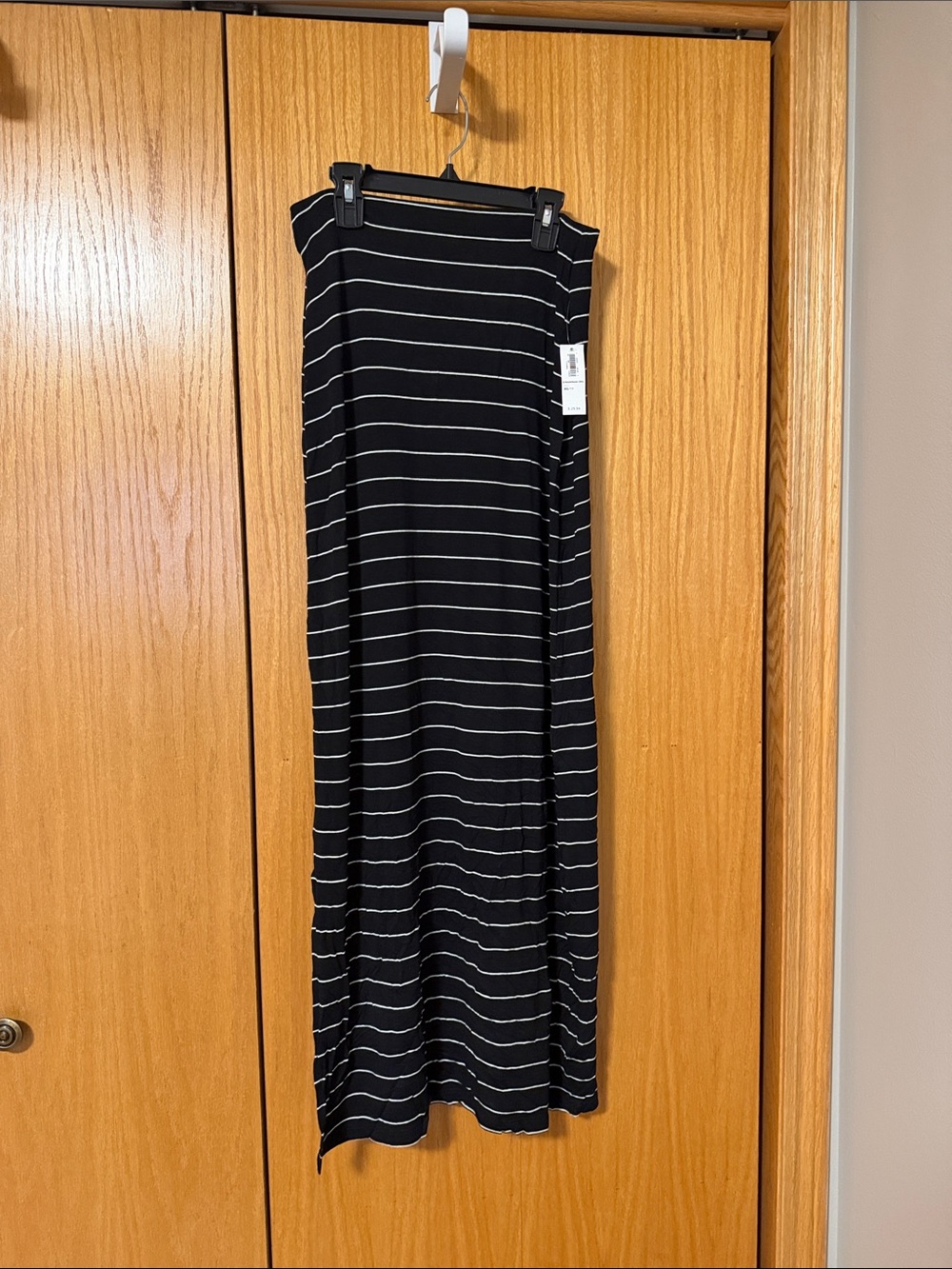 Old Navy Black and White Striped Maxi Skirt